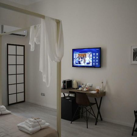 Gatto Bianco Duchessa Bed & Breakfast Bari Bagian luar foto