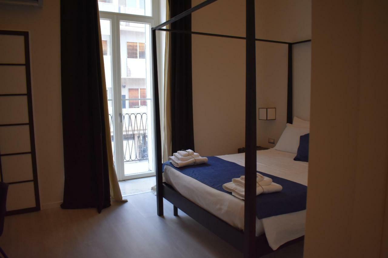 Gatto Bianco Duchessa Bed & Breakfast Bari Bagian luar foto